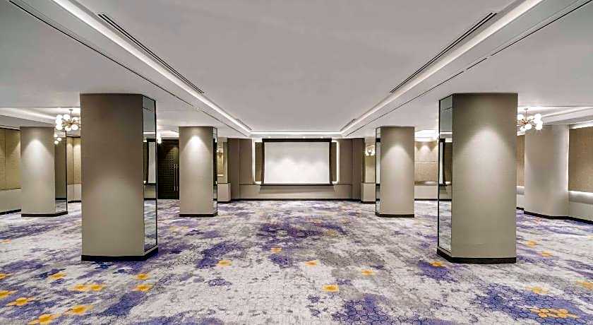 Holiday Inn Bangkok By IHG