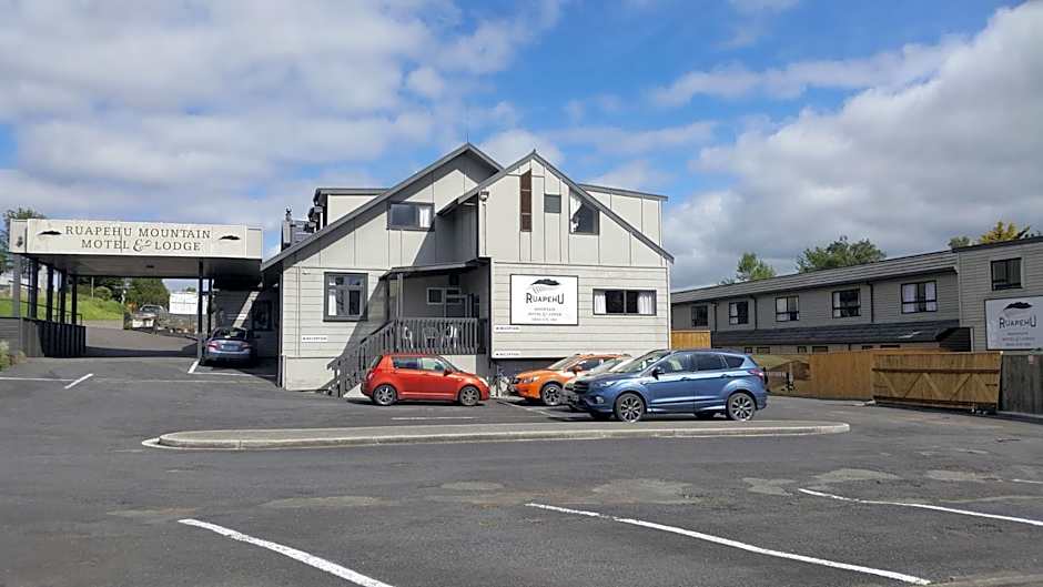 Ruapehu Mountain Motel & Lodge