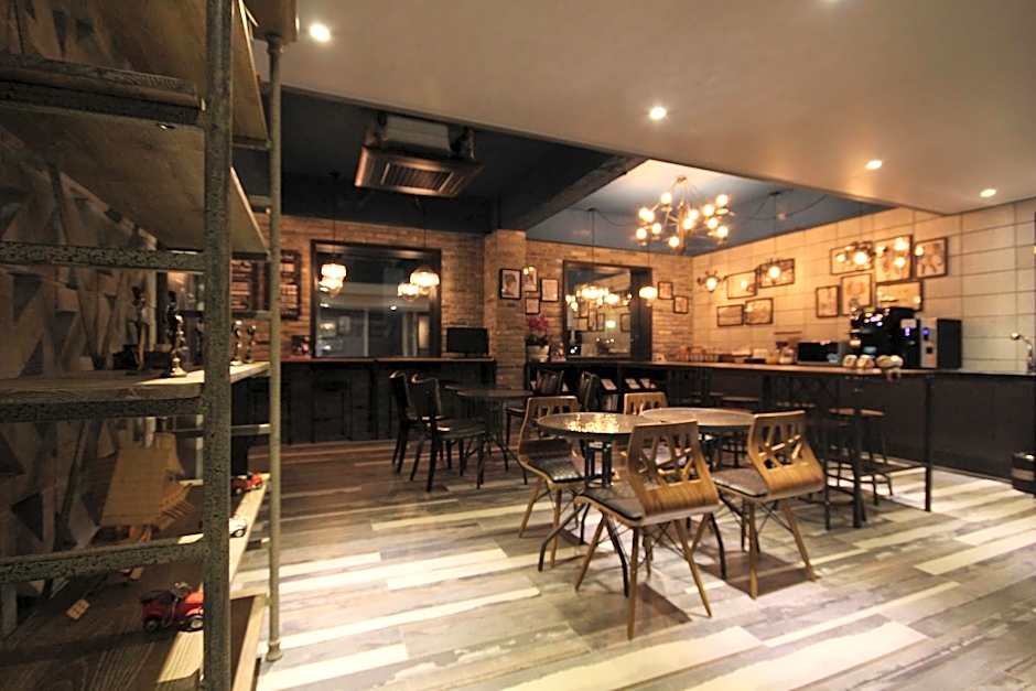 Changwon Hotel Dean