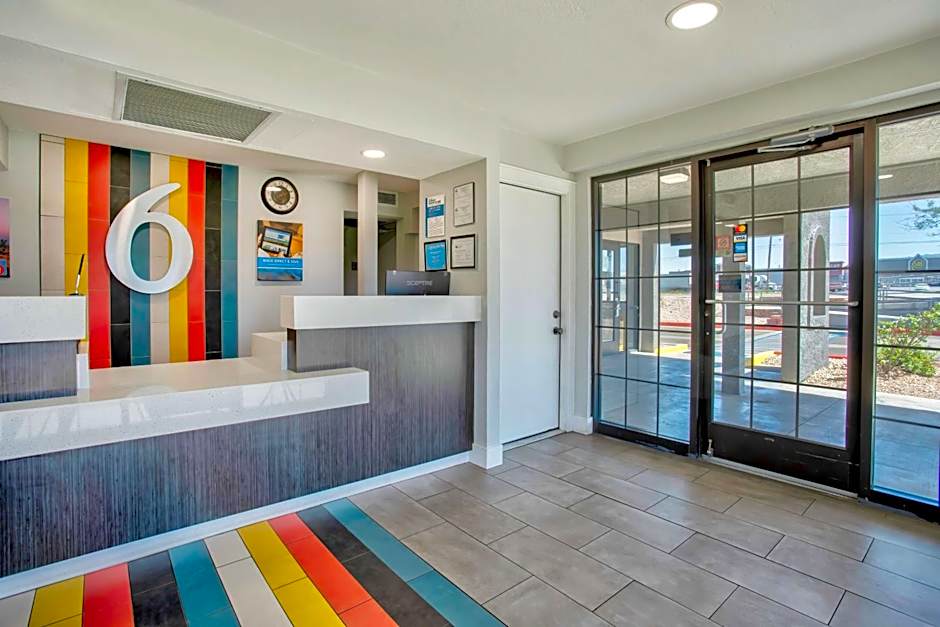 Motel 6-Kingman, AZ - Route 66 East