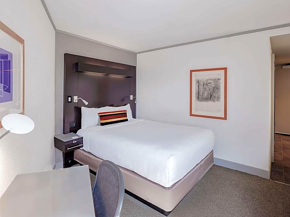 The Royal Sonesta Boston