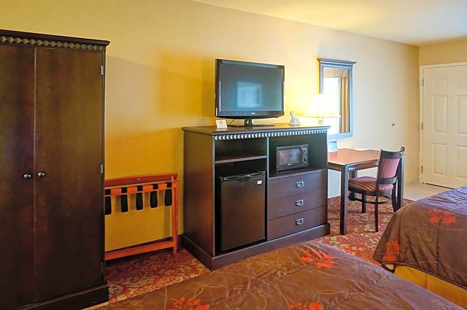 Castle Inn and Suites Anaheim