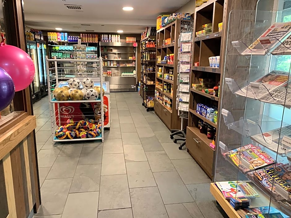 Owls House - Lodge with hot tub- Lake District