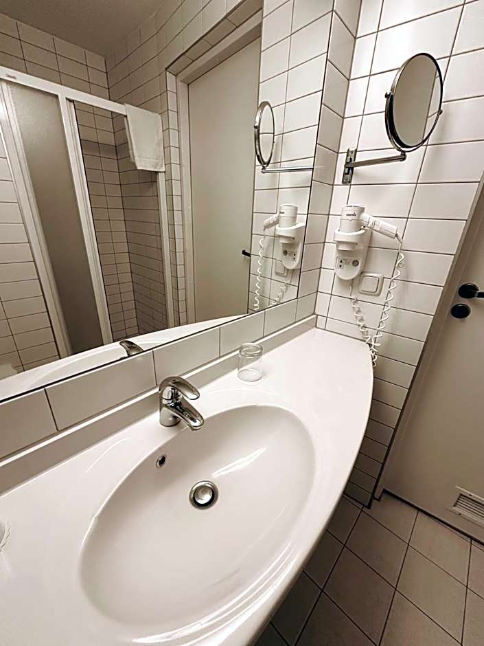 Green Park Hotel Klaipeda - Apgyvendinimas tik su Galimybi pasu