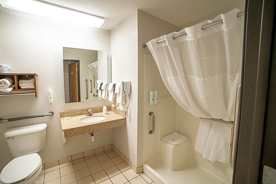 Quality Inn & Suites Watertown