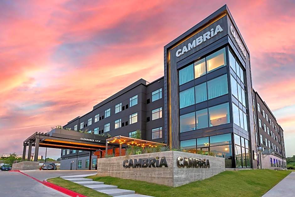 Cambria Hotel Austin Airport