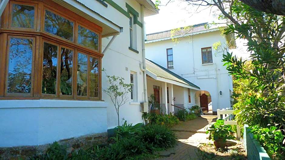 Royston Hall Historical Guesthouse