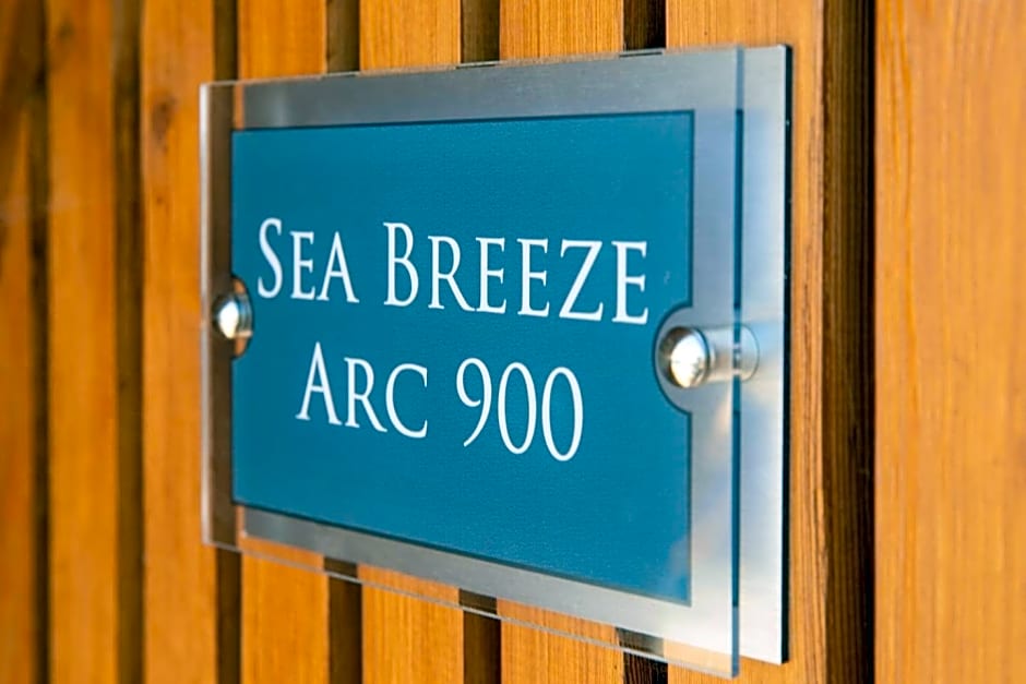 Sea Breeze Ark 900 Boat