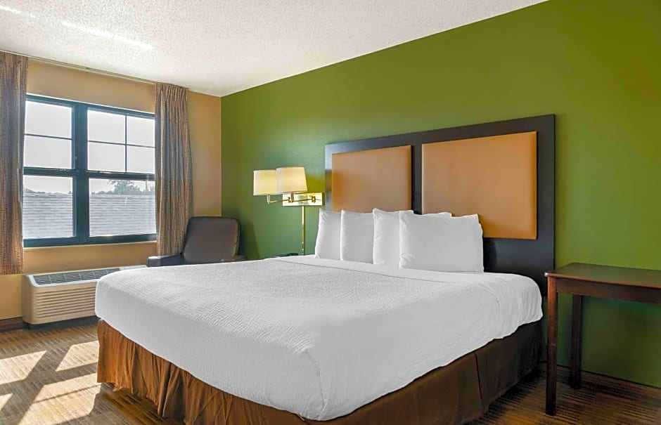 Extended Stay America Suites - Detroit - Canton