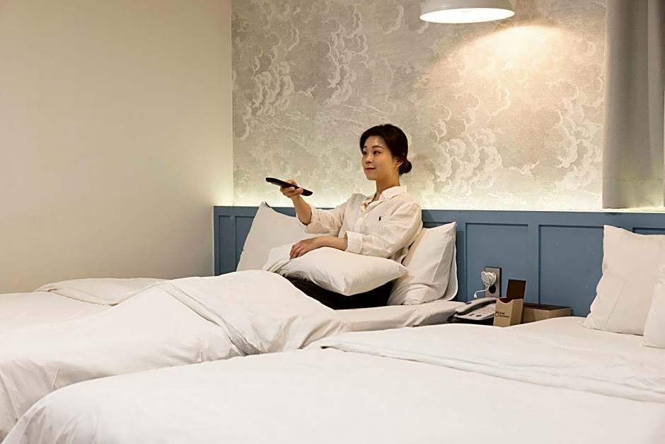 Cheongju Hotel Dictionary