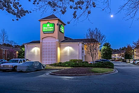 HomeTowne Studios - Atlanta NE - Peachtree Corners