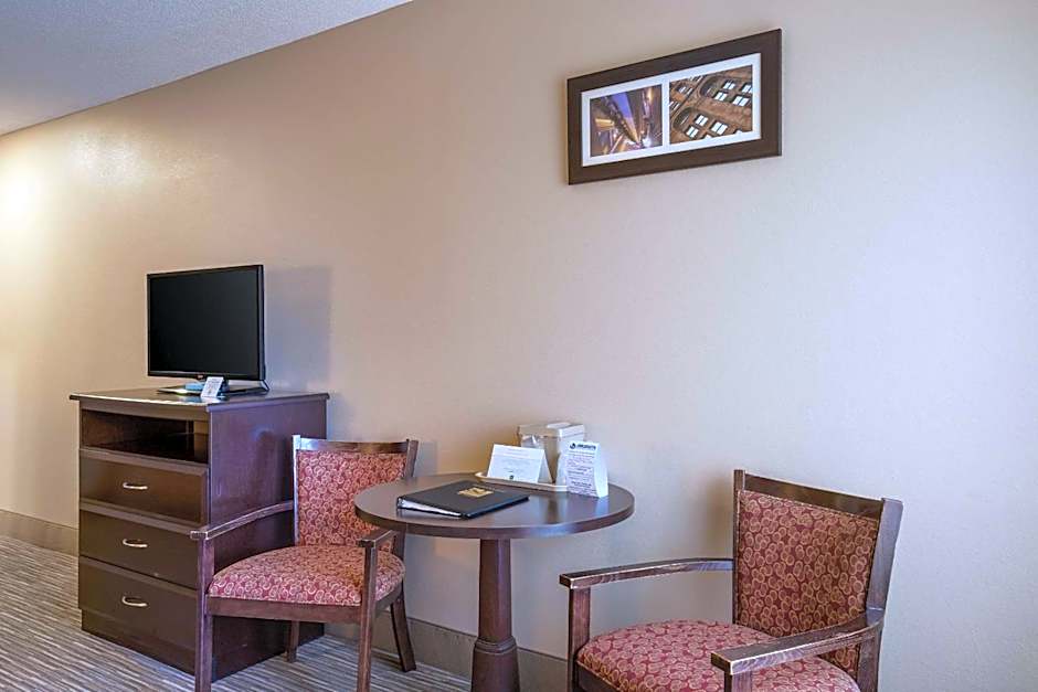 Quality Inn I-70 Near Kansas Speedway