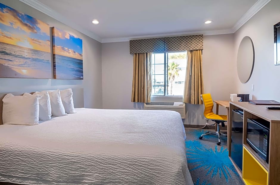 Days Inn by Wyndham Santa Monica