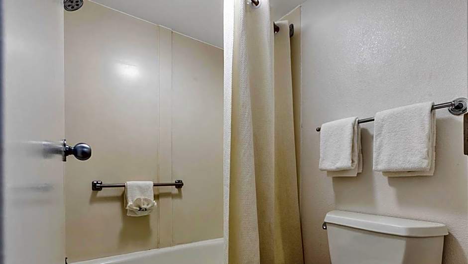 Studios and Suites 4 Less Emporia By Magnuson Worldwide