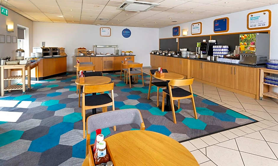 Holiday Inn Express Gloucester By IHG