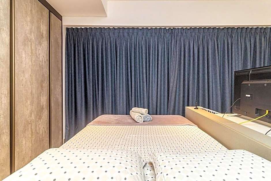 Studio moderno em condomínio de luxo pé na areia