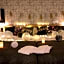 FFFFFF Hotel