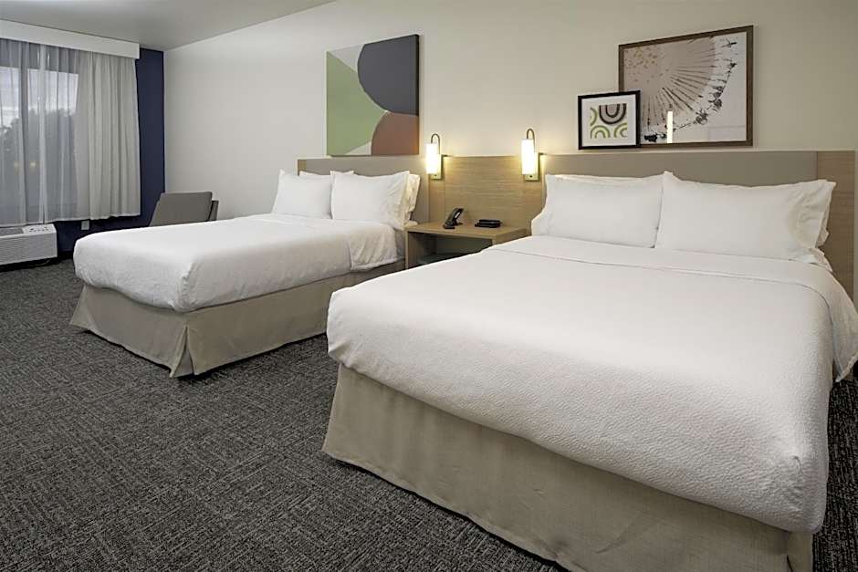 Photo 1 of 4 of Studio 2 Queen Beds, Mobility Accessible, Bathtub