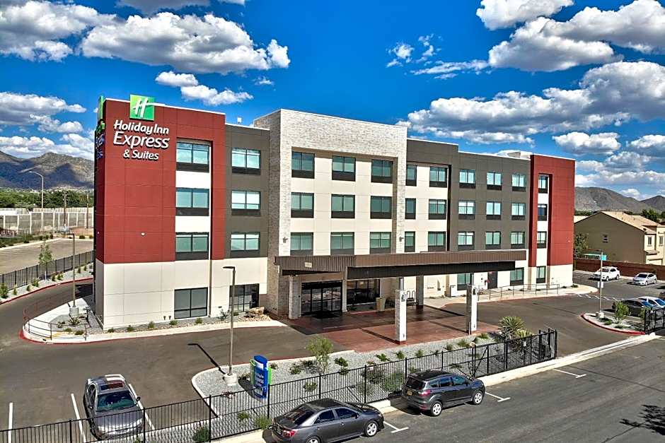 Holiday Inn Express And Suites Albuquerque East By IHG