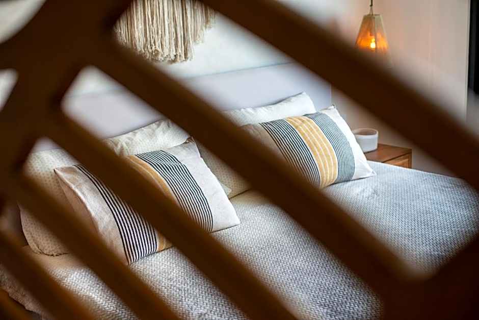 Serenity in the Sky - Studio with Rooftop and Plunge pool