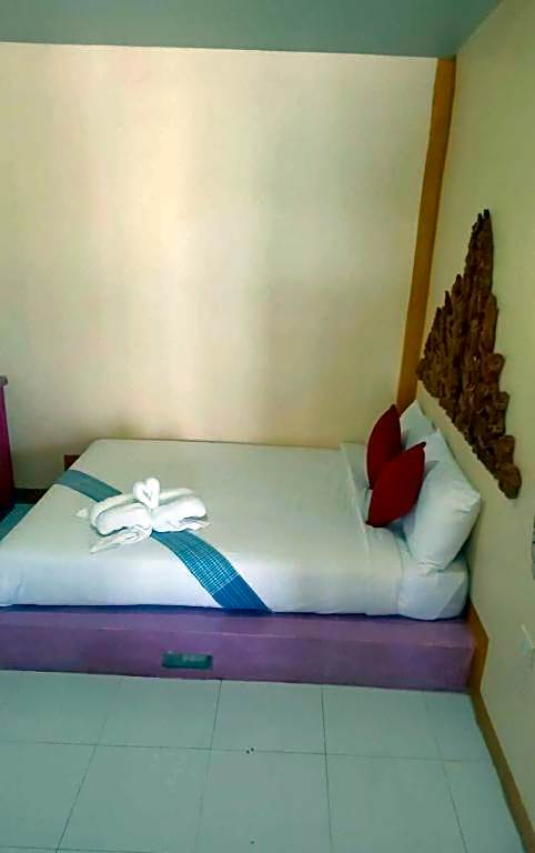 lanta white sand beach guesthouse