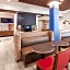 Holiday Inn Express & Suites Cedar Falls - Waterloo