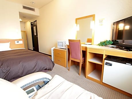 Deluxe Double room with Small Double Bed - Non Smoking