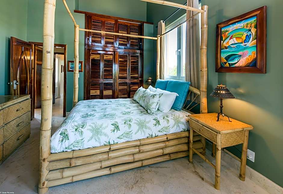 Belizean Cove Estates