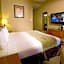Hotel Q New York
