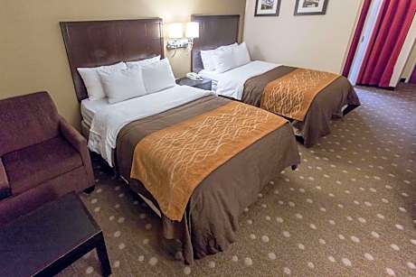 Double Room with Two Double Beds - Accessible/Non-Smoking