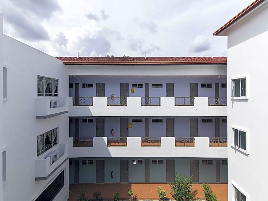 S2 Hotel