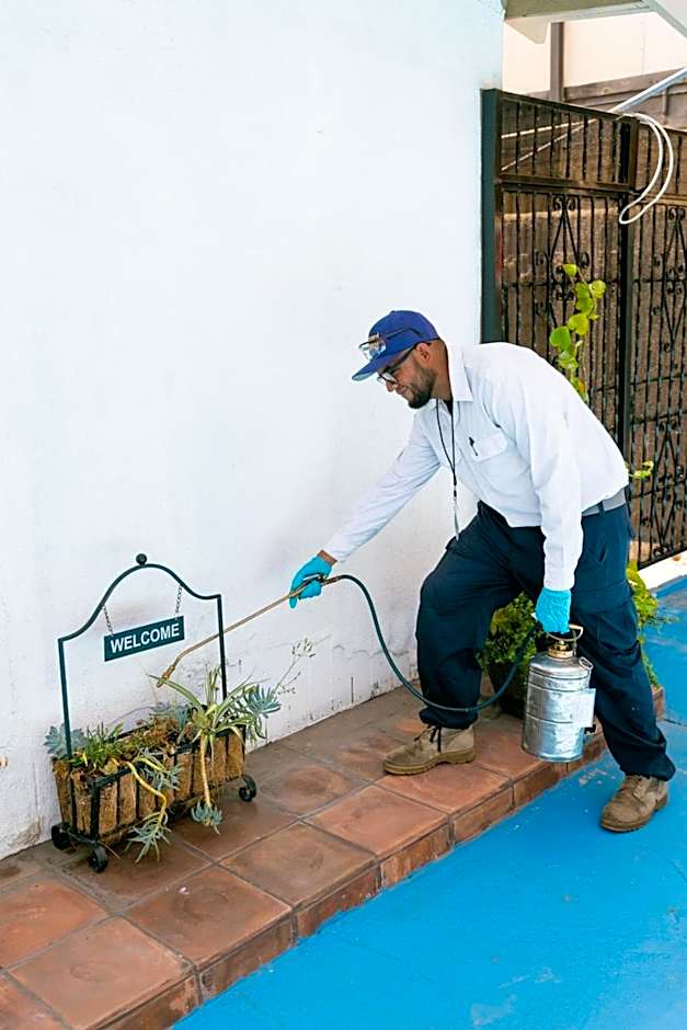 Anaheim Discovery Inn And Suites