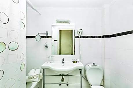 Double Room Garden View