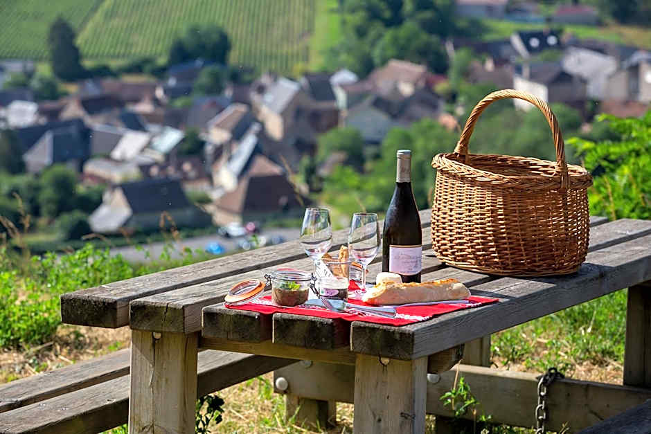 Hôtel Restaurant Famille Bourgeois "La Cote des Monts Damnés"