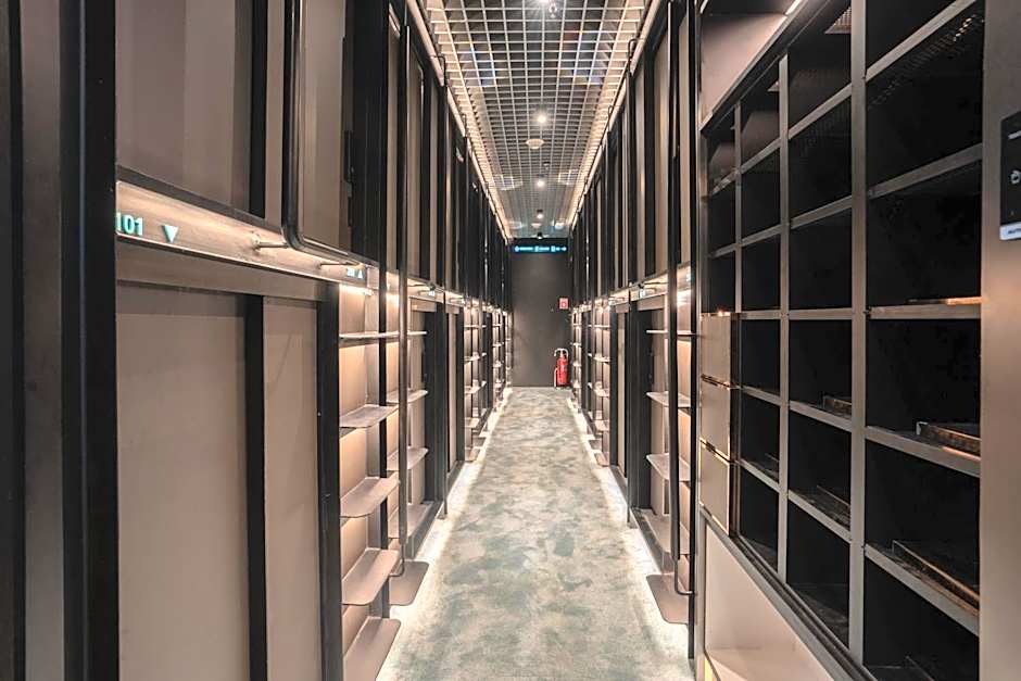 CapsuleTransit Sleep Lounge KLIA T1 Airport Hotel - Landside, Public Area at Lvl 5