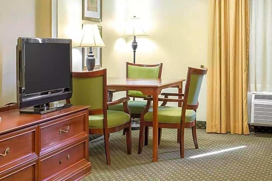 Quality Inn & Suites Sioux City Southeast