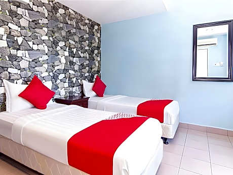 Deluxe Twin Room - Non-Smoking