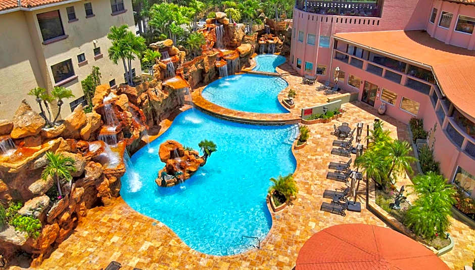 Clarion Suites Roatan At Pineapple Villas