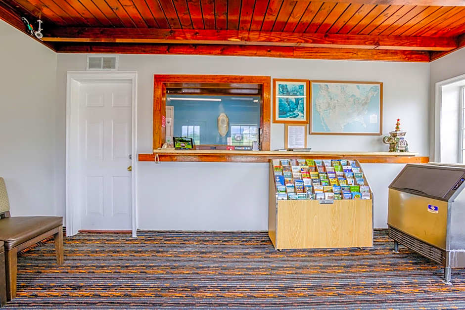 Budget Inn By OYO Natural Bridge I-81