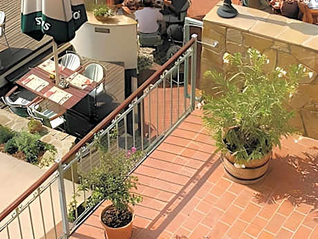 Oliva Hotel