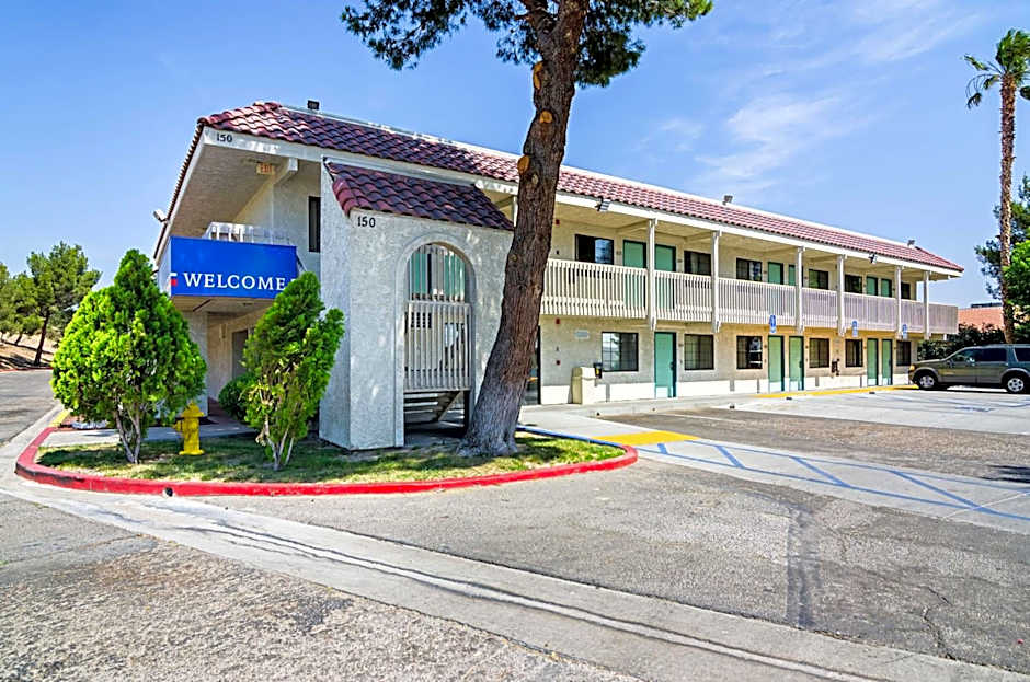 Motel 6-Barstow, CA