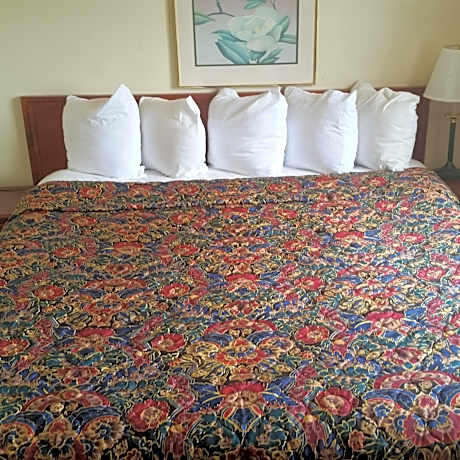 2 Queen Beds and 1 King Bed, Suite, Non Smoking