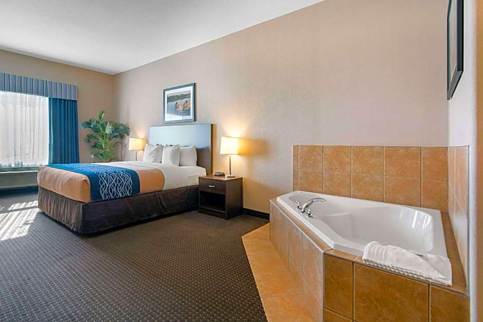 Photo 1 of 10 of 1 King Bed Suite
