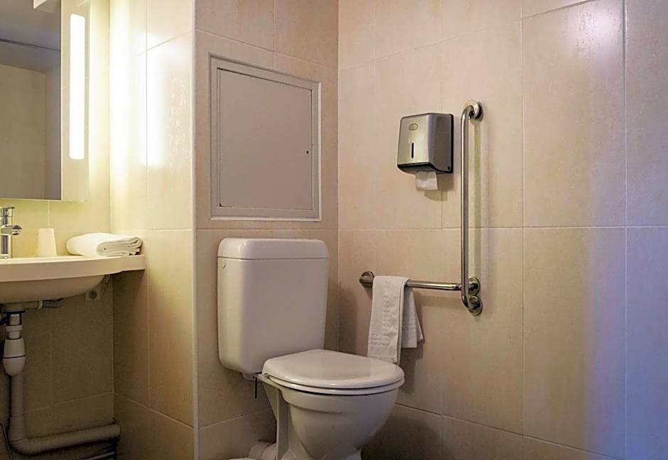 B&B HOTEL Avignon 1