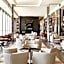 AC Hotel Santiago Cenco Costanera