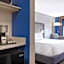 Holiday Inn Express & Suites - Detroit - Dearborn By IHG