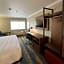 La Quinta Inn & Suites by Wyndham Yakima Downtown