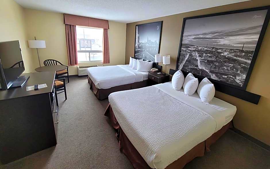 Photo 1 of 3 of 2 Queen Beds