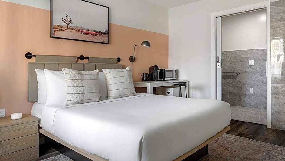Leland Hotel