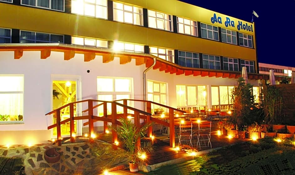 AaRa Hotel